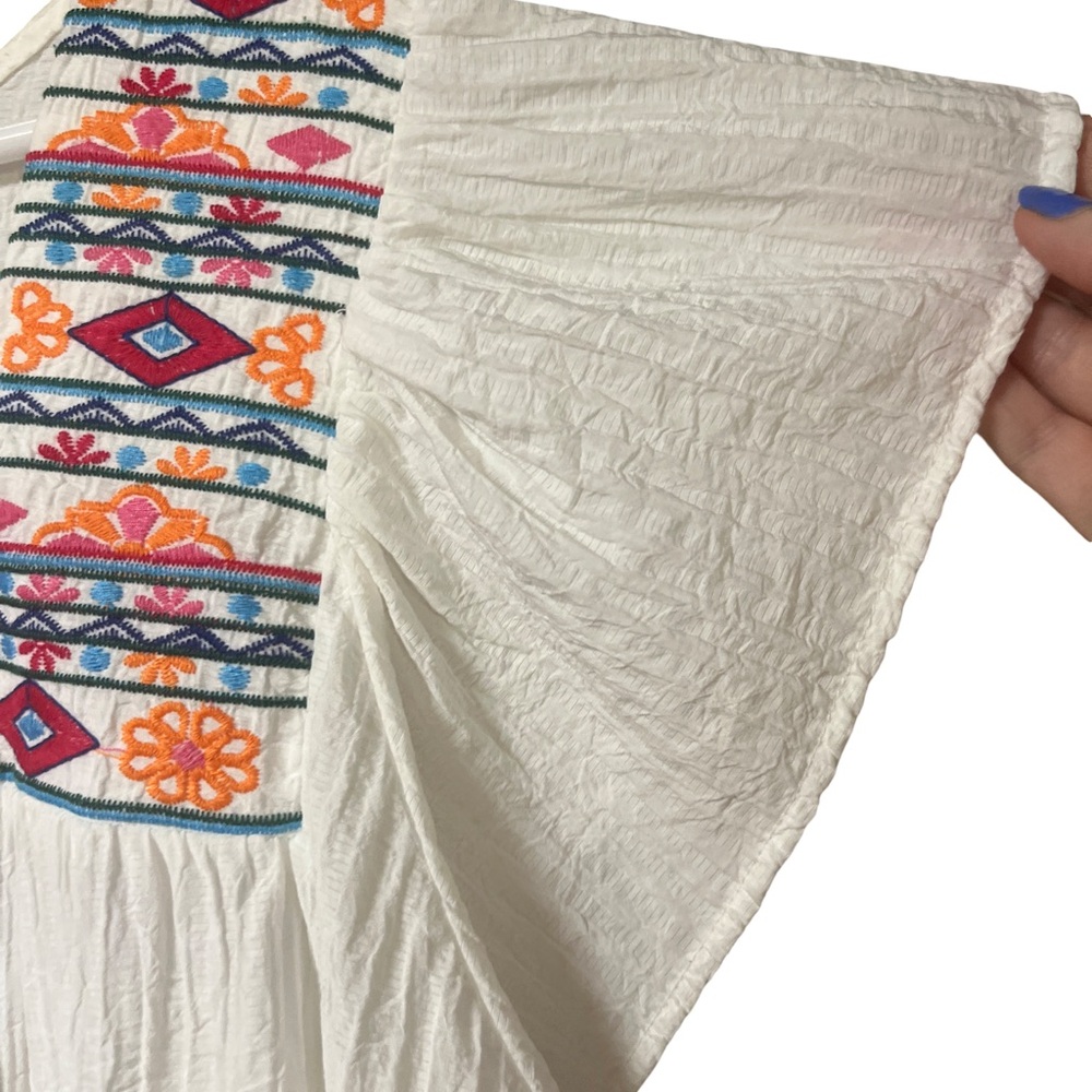Perch by Blu Pepper White Blouse with Colorful Embroidery Size 3XL - Picture 4 of 6